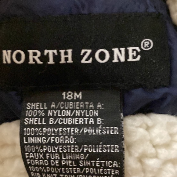 Infant boy puffer jacket size 18 months. (249/3) - Picture 2 of 8
